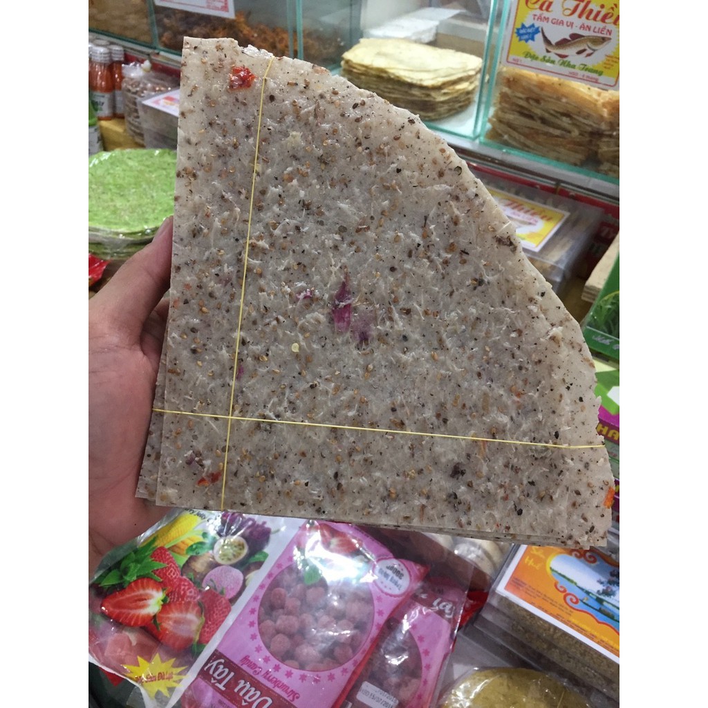 Bánh tráng dừa bình định.