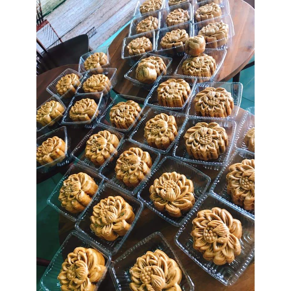 Khuôn trung thu lò xo 150g 1 mặt hoa sen nhụy