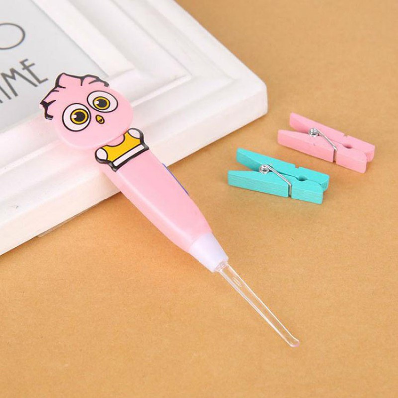 (Hàng Mới Về) Dụng Cụ Lấy Ráy Tai Có Đèn Dạ Quang Kiểu Hoạt Hình Dễ Thương Cho Bé
