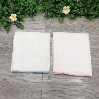 Sét 3 khăn tắm cho bé màu trắng.