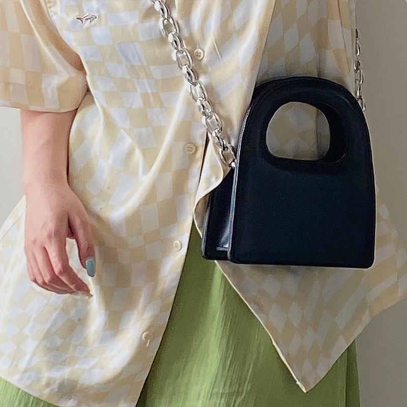 Túi Đeo Chéo Hình Tròn Nhỏ Màu Đen Thời Trang Xuân Hè 2022 Dễ Phối Đồ