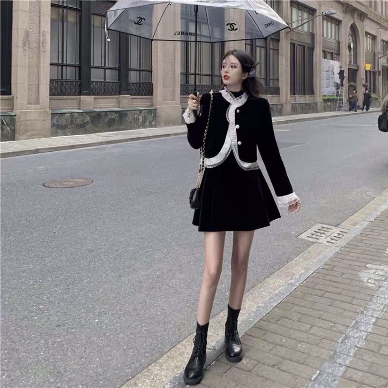 Sét nhung  đen, Áo khoác phối ren kèm chân váy