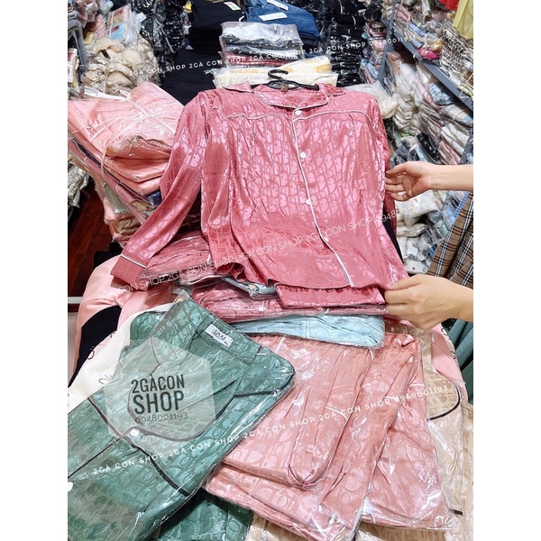 Bộ mẹ sau sinh cho mẹ có khoá mở ngực