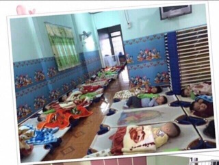 Giường lưới