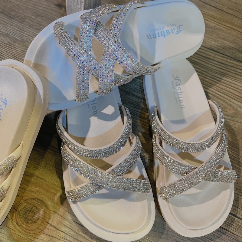 Lê quai đá ve hàng sl it . full box sieu đẹp #330k full box full size : 35-39