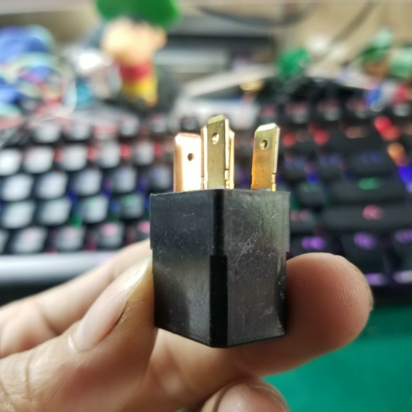 RELAY Ô TÔ XE MÁY UUS
