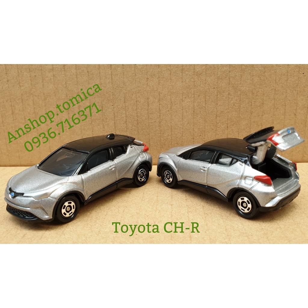 Mô hình xe Toyota CH-R màu xám bạc tomica Nhật bản