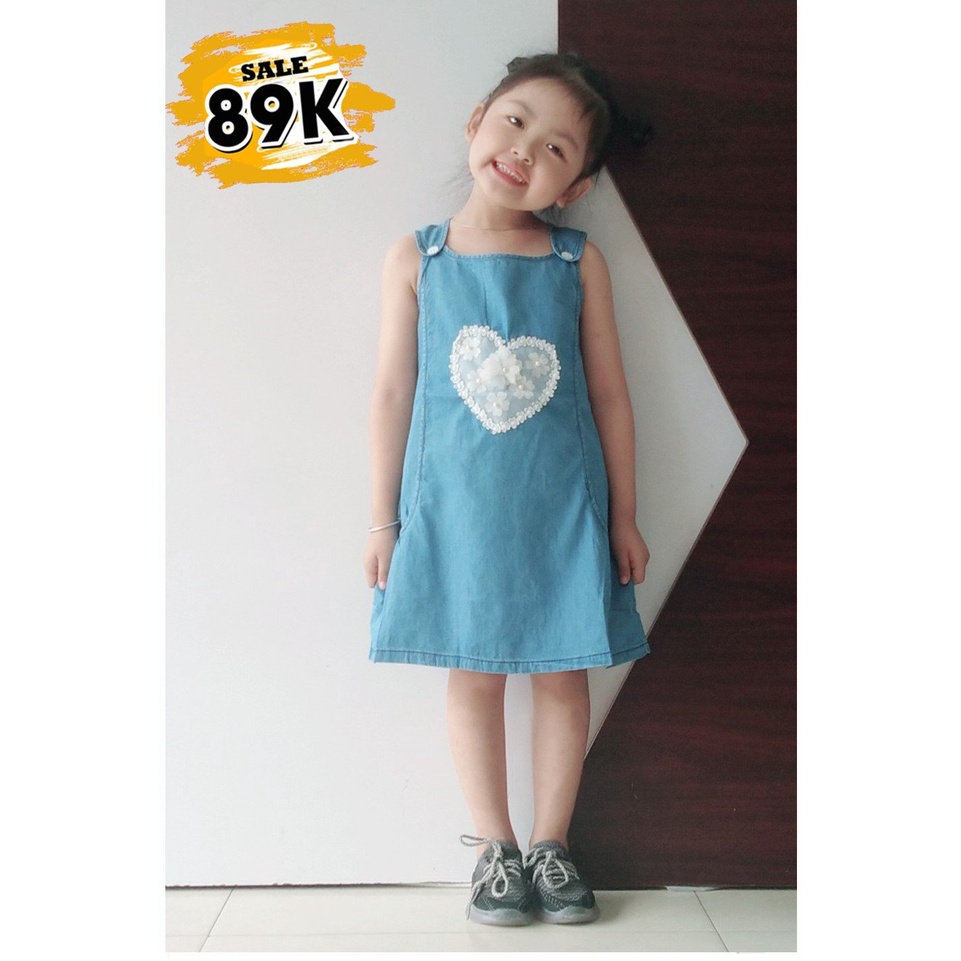 ĐẦM JEAN SÁT NÁCH HOA ĐÍNH CƯỜM TRÁI TIM