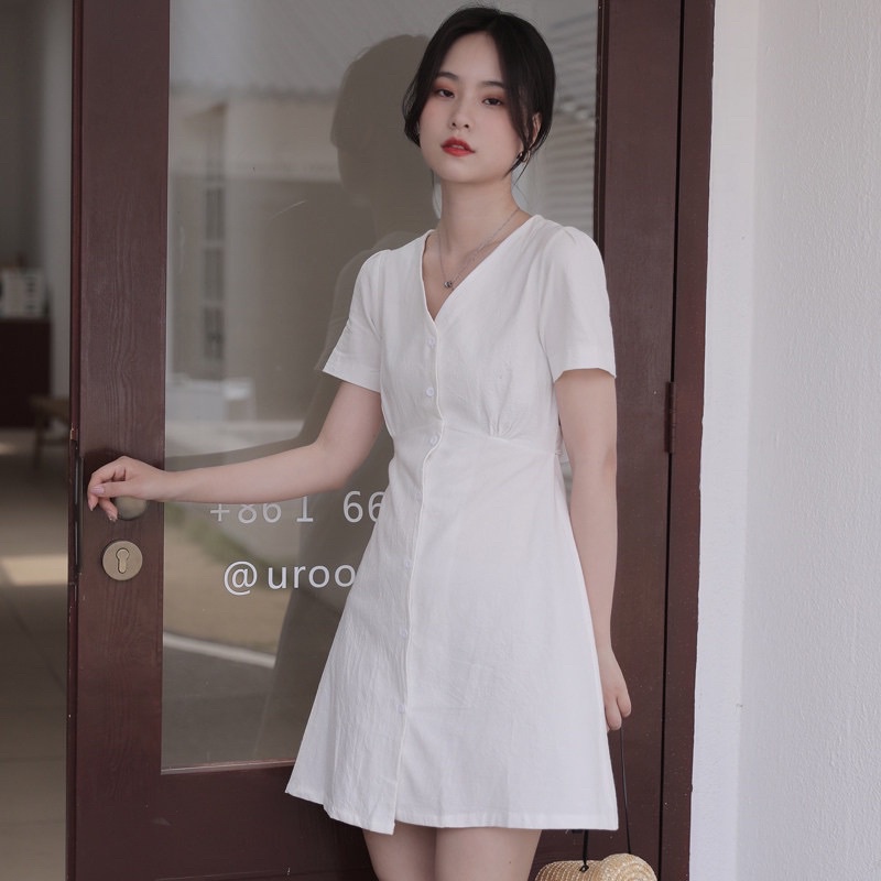 Váy trắng cổ tim basic mặc đi làm, đi chơi