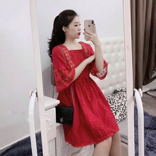 Đầm xoè phối ren/ Đầm xoè cổ vuông