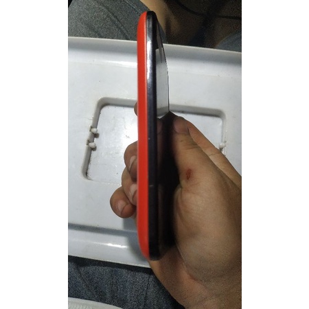 Xác điện thoại htc 310 nứt kính