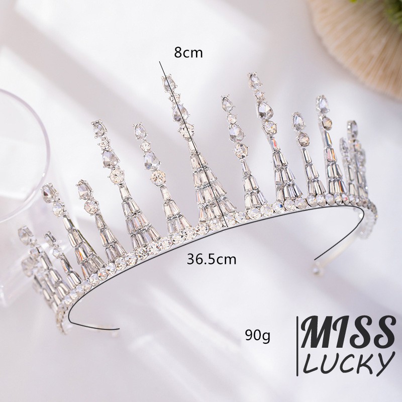 Vương miện đính kim cương giả sang trọng cho cô dâu