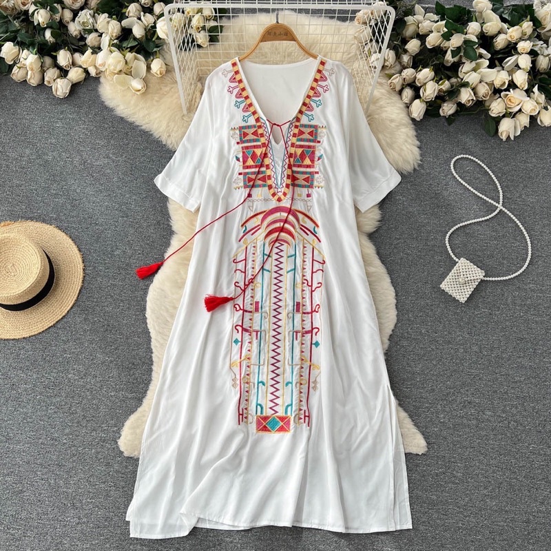 Đầm Lozzi Thêu Limited