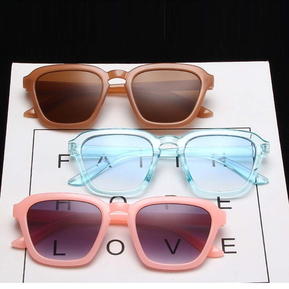 Kính Mát Gọng Vuông Lớn In Họa Tiết Báo Hồng Cổ Điển Màu Đen Dành Cho Nam Nữ