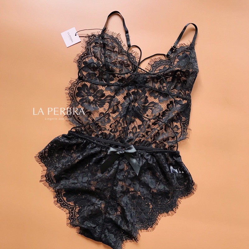 Bodysuit ren nơ hở lưng màu đen trắng sexy LA PERBRA (J03)