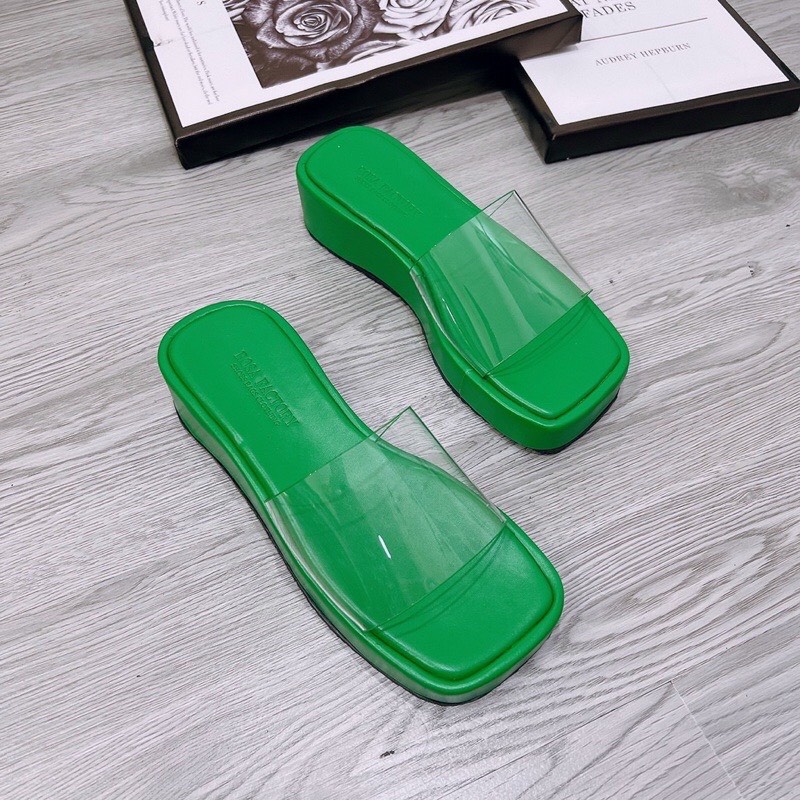 Dép bánh mì đế xuồng Quai Ngang Trong Suốt Cao Cấp Đế Dày 5P Chống Trượt Dễ Phối Đồ Thời Trang Cho Nữ
