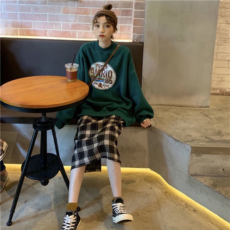 Set áo sweater cổ tròn dài tay + chân váy kẻ sọc caro thời trang cho nữ