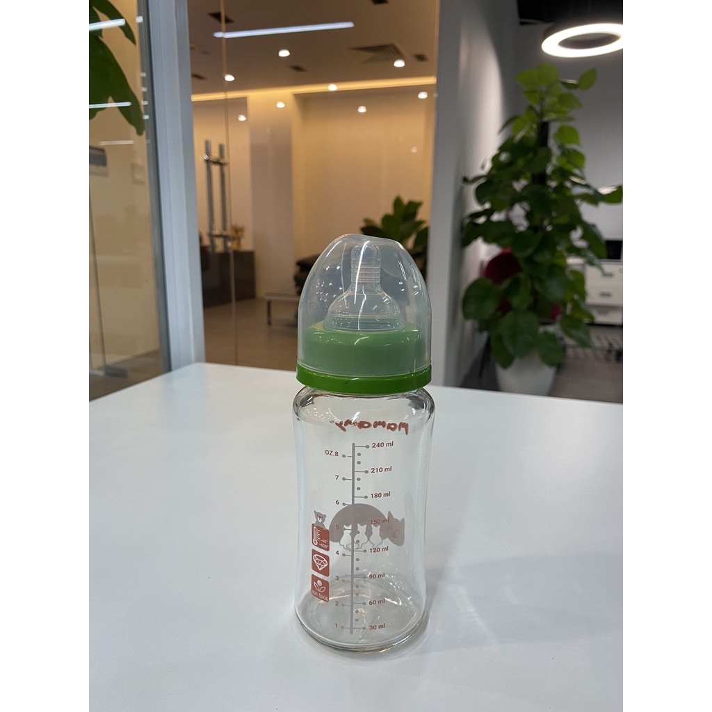 Mua 1 bình sữa thủy tinh Mamamy Xanh/Hồng tặng 1 bình cùng loại