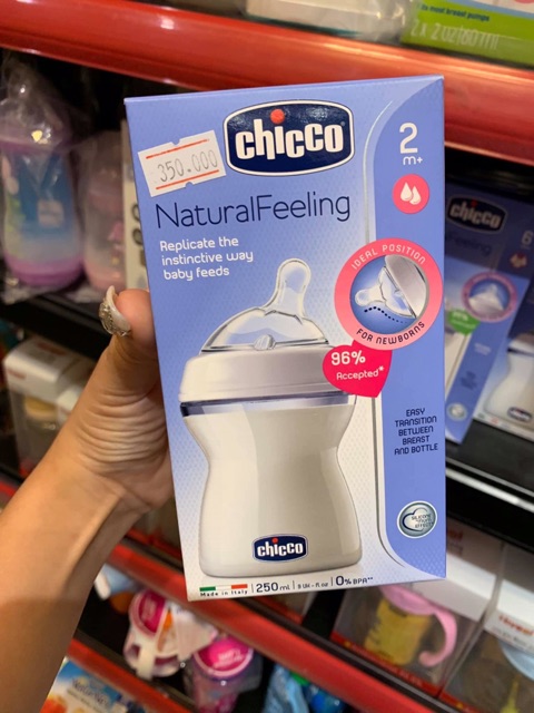 BÌNH SỮA NÚM NGHIÊNG PISA NATURAL FEELING CHICCO