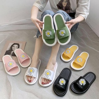 Dép lê hoạ tiết