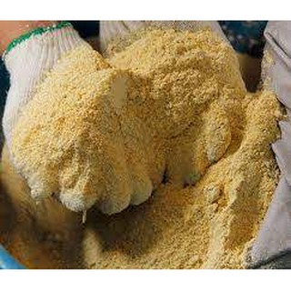 1kg cám bắp bột( bắp xay, ngô xay) cho chim, gà hoặc làm mồi câu cá