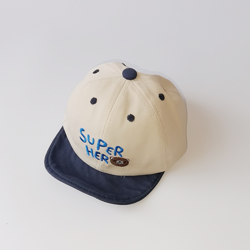 Mũ lưỡi trai thêu chữ cái và gấu dễ thương cho bé