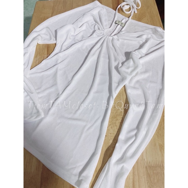 Áo tay dài khoét ngực cổ yếm TK1239