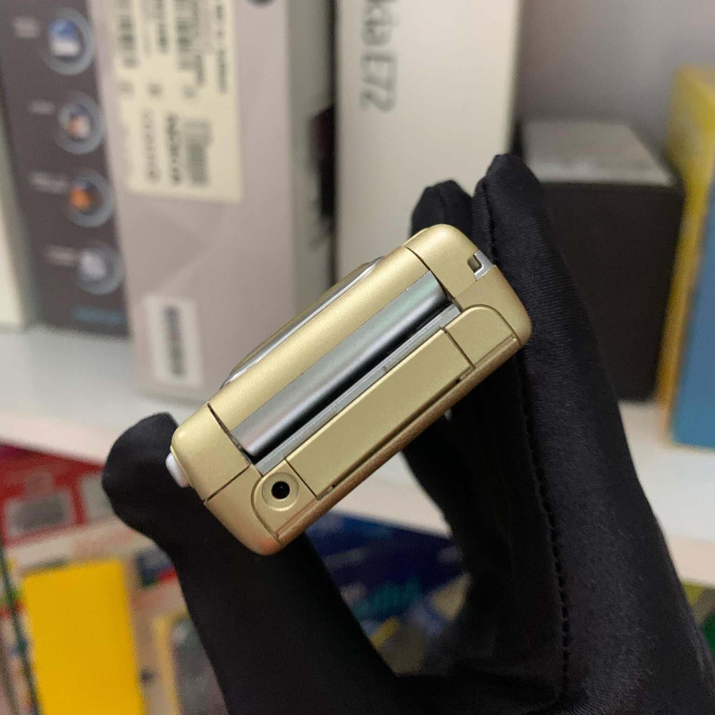 ĐIỆN THOẠI NOKIA 6131 KIỂU DÁNG NẮP GẬP