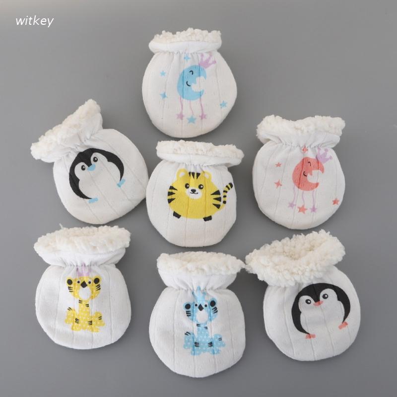 Găng tay bằng vải lông cừu dày dặn dễ thương cho bé sơ sinh vào mùa đông