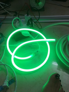 5 MÉT ĐÈN LED ĐIỆN 220v ( KÈM NGUỒN)