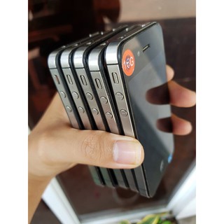 điện thoại iphone 4s quốc tế lắp được sim chơi fb zalo youtube... Có Sạc Cáp kèm theo