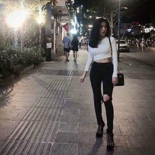 Croptop thun trắng