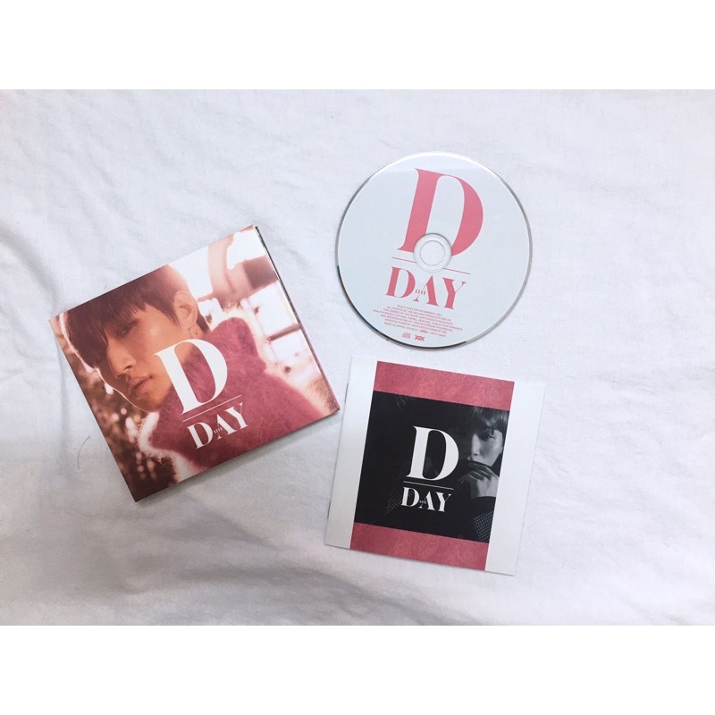 Bigbang Daesung album Nhật D Day gồm Cd và Mini booklet.