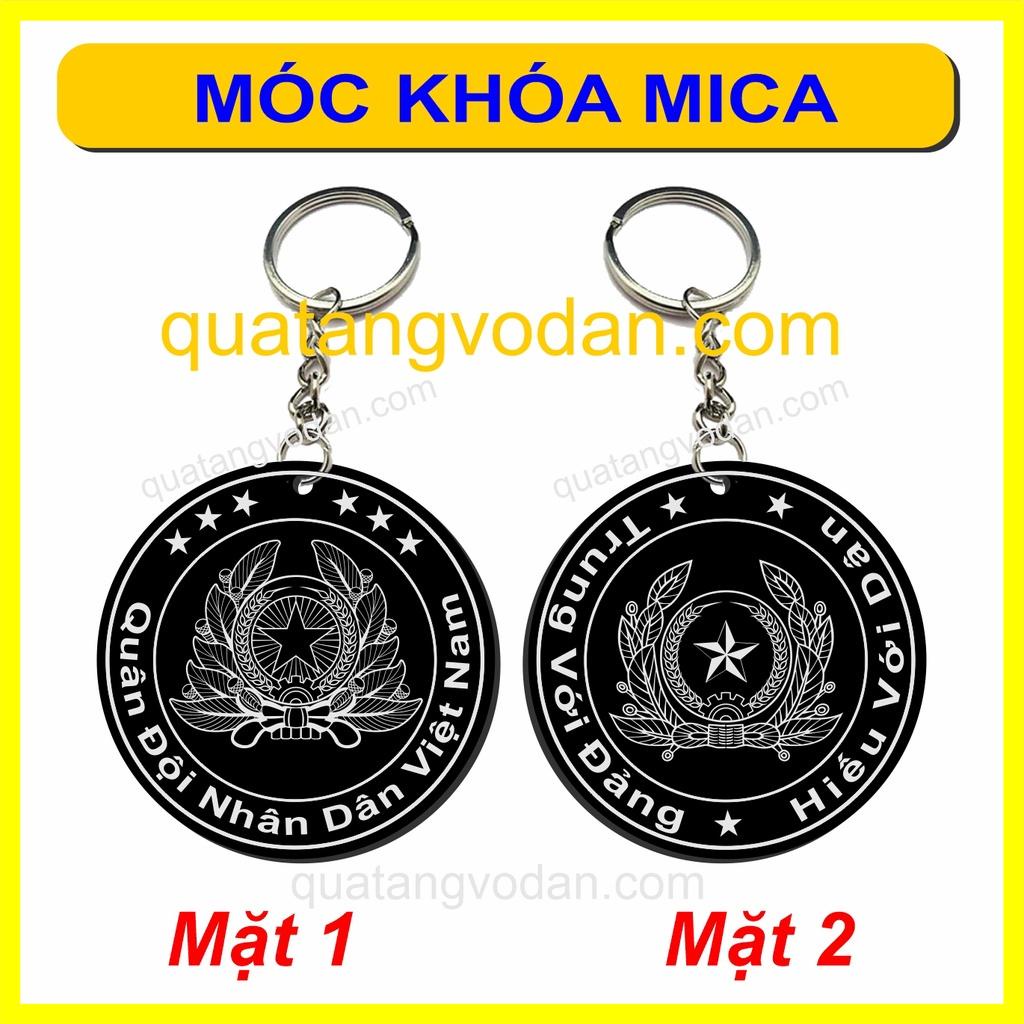 Móc khóa mica logo QĐ
