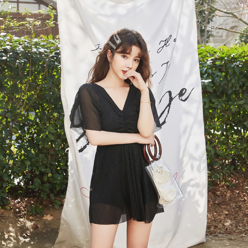 Đồ Bơi Nữ Dạng Váy Hở Lưng Ánh Nhũ Kim Tuyến Đẹp | BigBuy360 - bigbuy360.vn