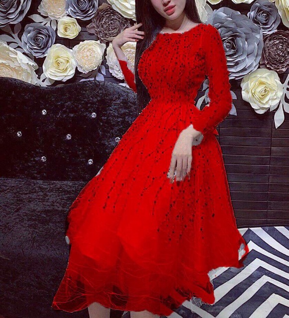 Đầm xoè giọt nước tay dài