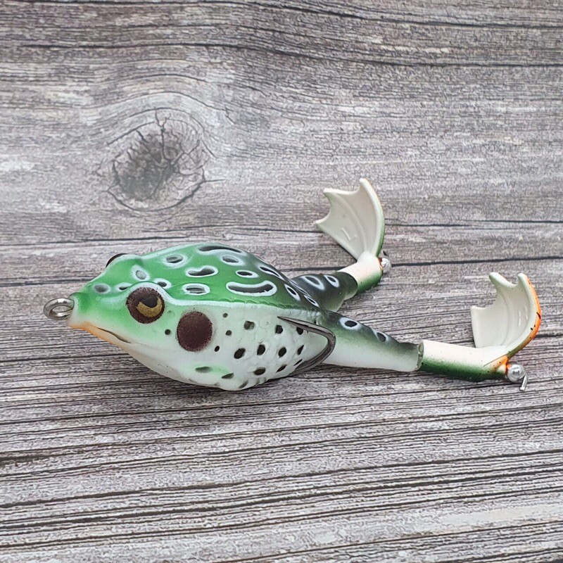 Nhái hơi câu lure, đuôi xoay 360 độ như 1 mái chèo.Tạo nhiễu động bề mặt nước vô cùng kích thích khi di chuyển