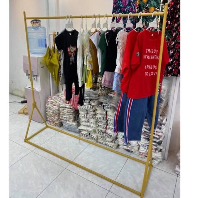 KỆ TREO CHÂN CHỮ Y MÀU VÀNG - GIÁ TREO MÀU VÀNG - KỆ TREO SHOP