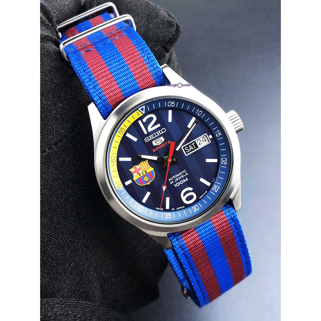 Đồng hồ nam Seiko 5 Barca bản J mặt xanh SRP303J1