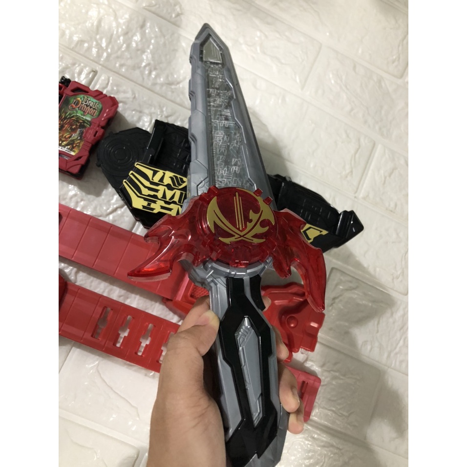 Đồ chơi DX kamen rider saber SEIKEN swordriver
