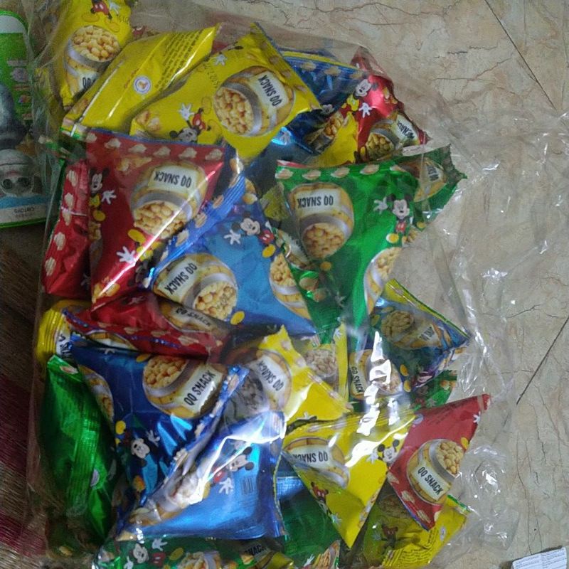 Bịch 60 gói bánh snack QQ thơm ngon cay cay