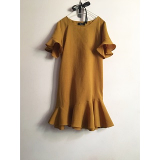 Đầm linen suông tay loe đuôi cá
