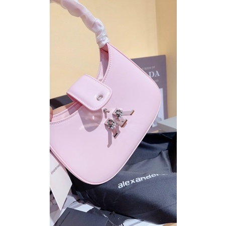 Túi xách nữ kẹp nách chữ w full box xịn xò hot 2022