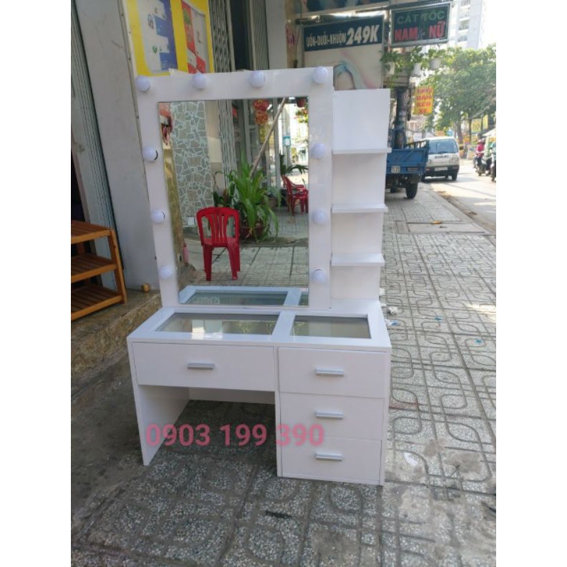 BÀN TRANG ĐIỂM LÙA -QC44