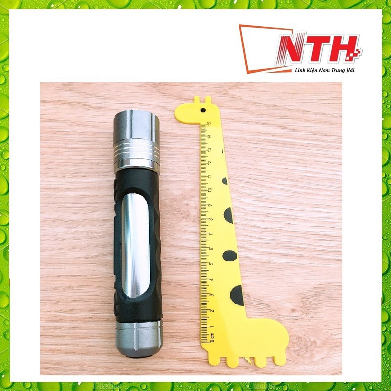 Đèn pin thân nhôm cao cấp nhỏ gọn thời trang