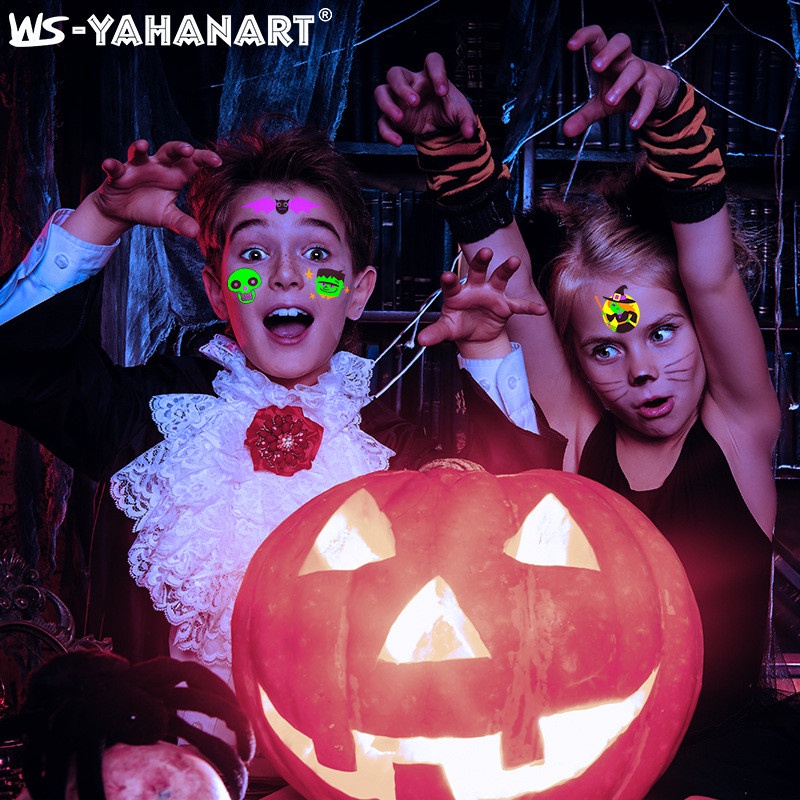 Hình săm hóa trang mặt nạ halloween có dạ quang