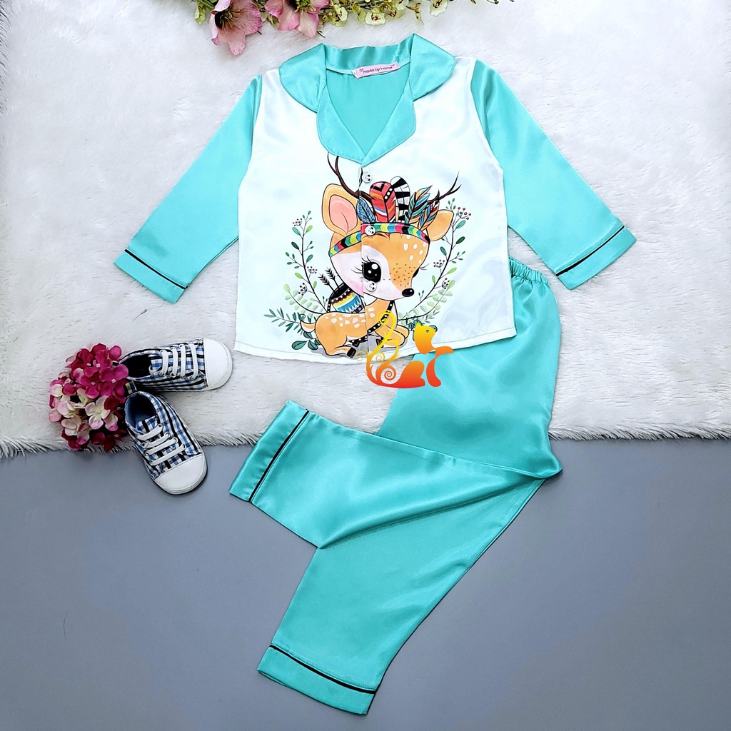 Đồ Bộ Pijama Phi Lụa "Hình Nai" Tay Dài Cho Bé - Từ 12kg - 42kg.