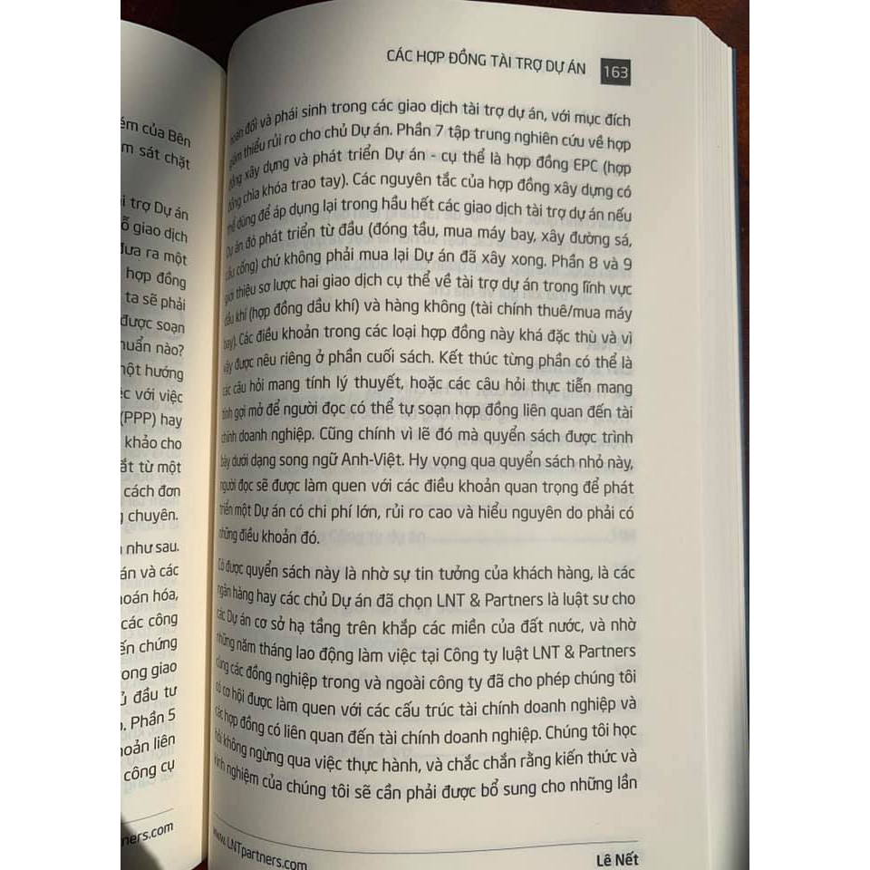 Sách - Các hợp đồng tài trợ dự án | BigBuy360 - bigbuy360.vn