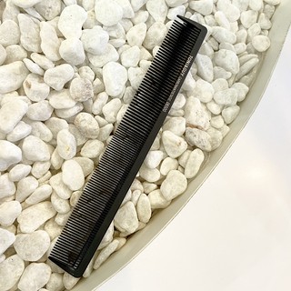 Lược cắt tóc toni & guy đen