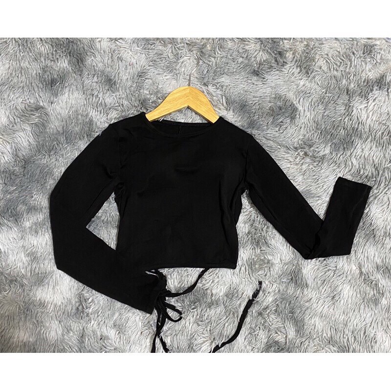 Áo thun khoét lưng phối dây thắt nơ